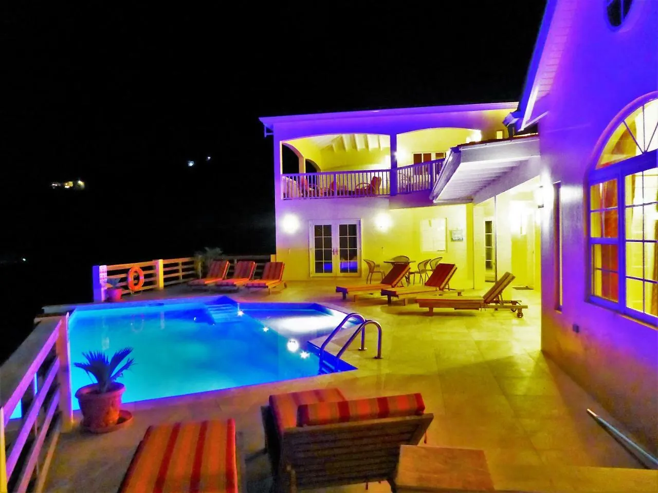 Cactus House Vila Jolly Harbour 0*,  Antígua e Barbuda